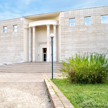 Palazzo Esedra 4* Νάπολη