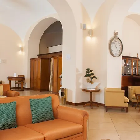 Le Cheminée Business 4*