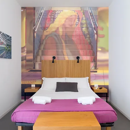 Bed & Breakfast Maison Du La Metro 3*