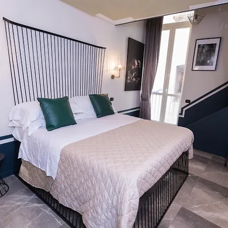 Otel Il Salotto Della Regina 3*