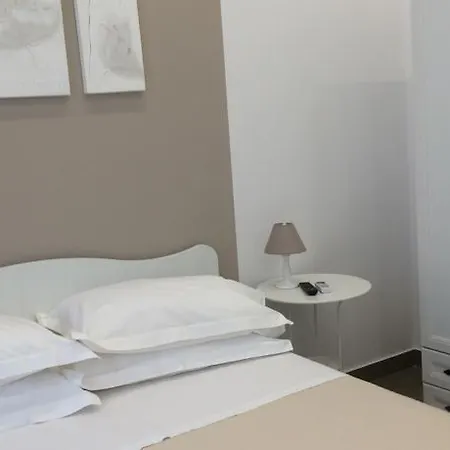 B&B La Baia Di Partenope 2*
