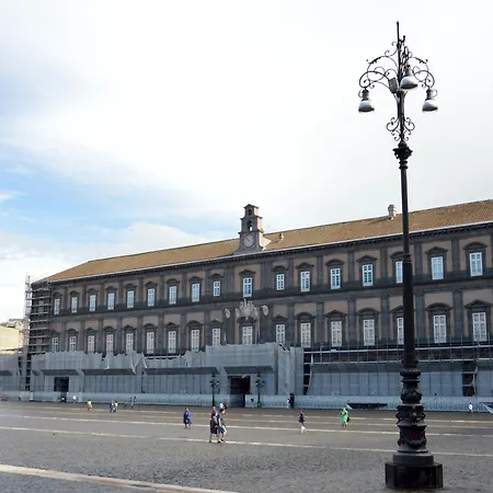 Relais Piazza Del Plebiscito Bed & Breakfast 3*