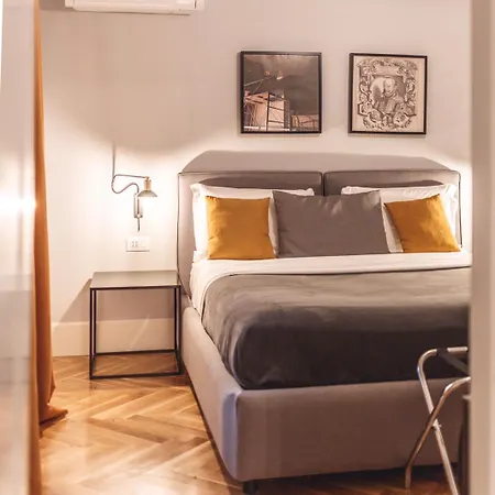 Relais Della Porta Otel Napoli