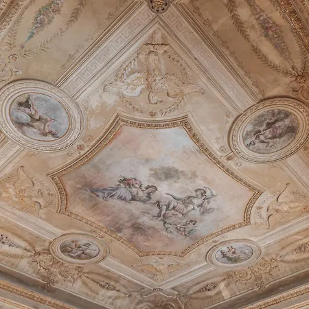 Relais Della Porta Otel 4*