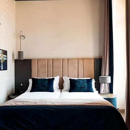 Hotel Amadomus Luxury Napoli