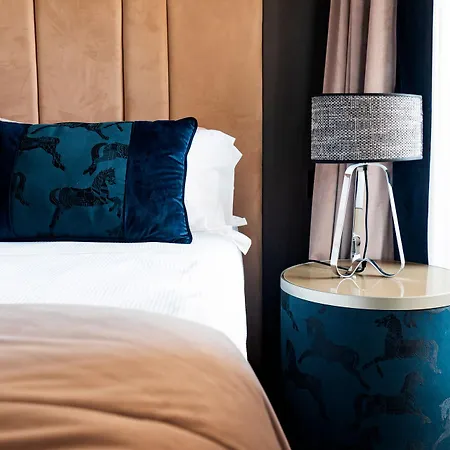 Hotel Amadomus Luxury 4*