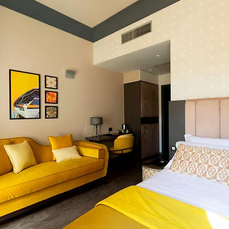 Hotel Amadomus Luxury Napoli