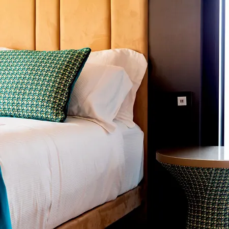 Amadomus Luxury Hotel 4*