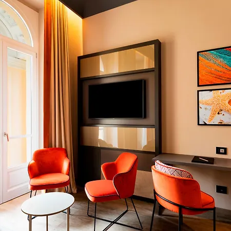 Amadomus Luxury