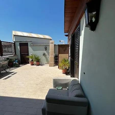 Apartment Smart's Luxury Airport *