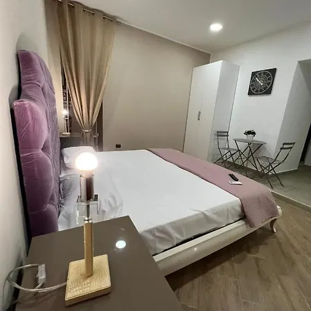 In Piazzetta Bed & Breakfast Naples