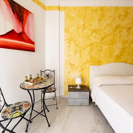 Mary Sant'elia Bed & Breakfast