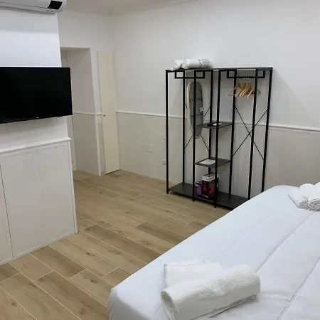 House Vico Lungo A Toledo Bed & Breakfast Napoli