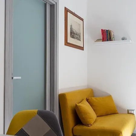 Apartment Independent House 51