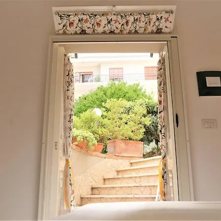 House With Garden And Parking Space In Mergellina Appartement Naples