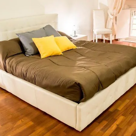 Il Salotto Guest house *