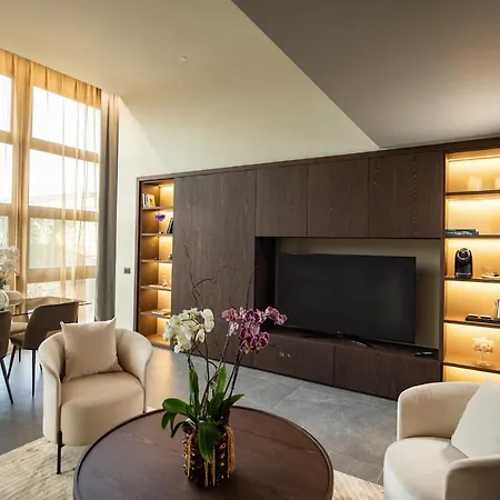 Gold Tower Lifestyle 4* Napoli