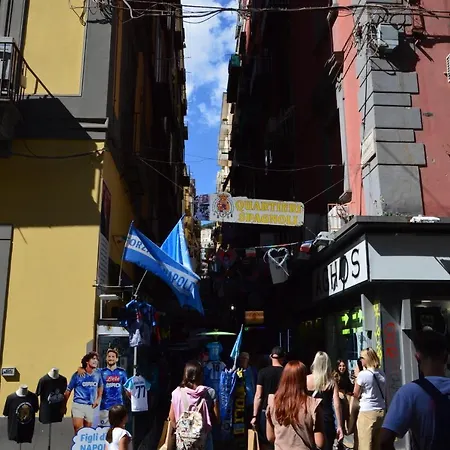 House Vico Lungo A Toledo * Neapol