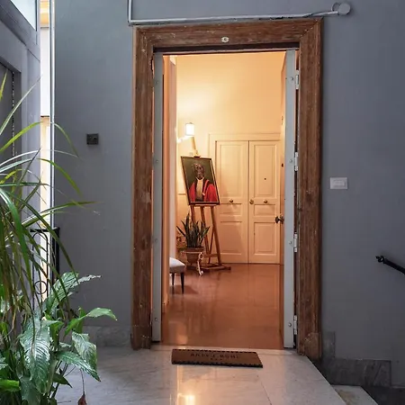 Casa Donna Aiuola * Naples
