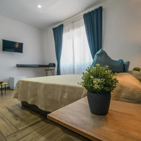 Hub Ferroviario - 12 Posti Letto Per Il Tuo Gruppo A Con Wifi E Netflix *