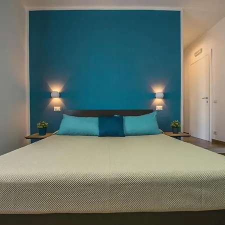 Hub Ferroviario - 12 Posti Letto Per Il Tuo Gruppo A Con Wifi E Netflix Frühstückspension *
