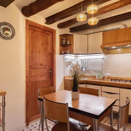 Casa Donna Aiuola Apartment *