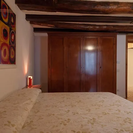 Casa Donna Aiuola Apartment *