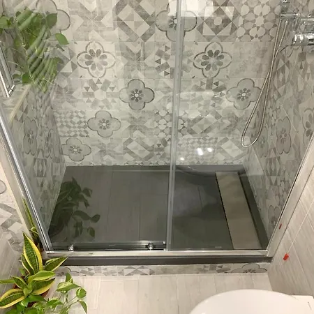 Nea Apartment *