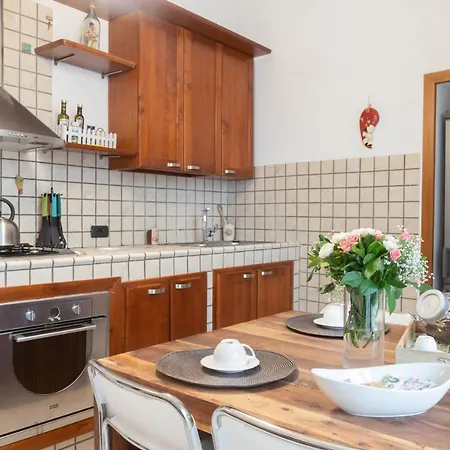 Neapolitan Style Apartrment Naples