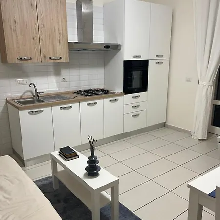 Sistershouse Nápoly