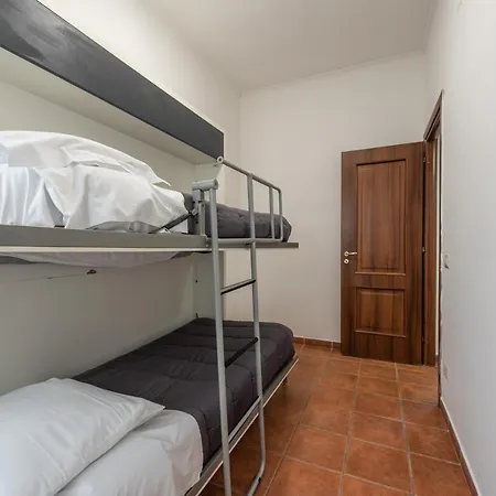 Metro 1 Materdei - Tranquillo Per 4 Apartment *