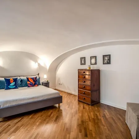 Pignatelli Apartment Naples