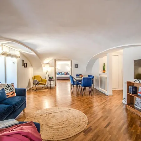 Pignatelli Apartment