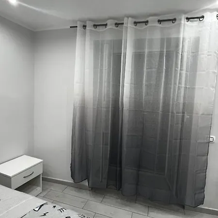 Smart's House Deluxe Spagnoli Apartment Naples