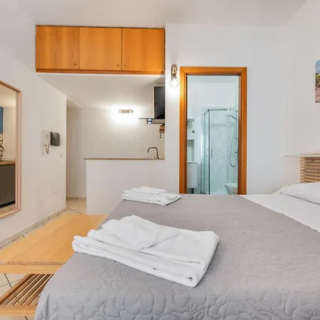 Διαμέρισμα Spaccanapoli - Fully Equipped Studio