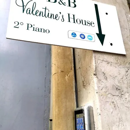 Alojamento de Acomodação e Pequeno-almoço Valentine's House Nápoles