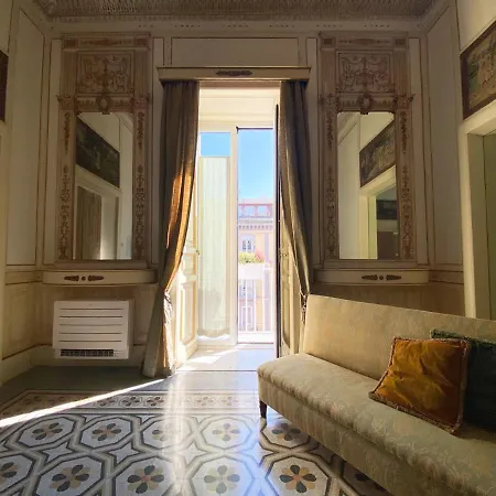 Bed & Breakfast Mea Domus Mergellina Napoli