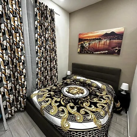 Spaccanapoli A Due Passi Da Via Tribunali Bed & Breakfast 2*