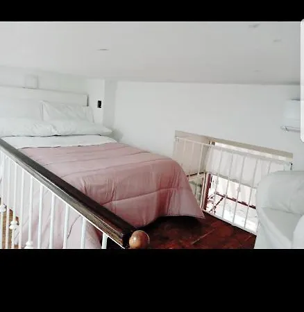 Casa Carolina A Toledo Bed & Breakfast