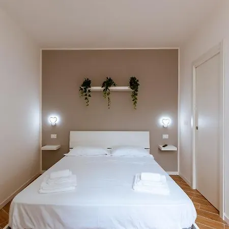 Apart Otel House - In