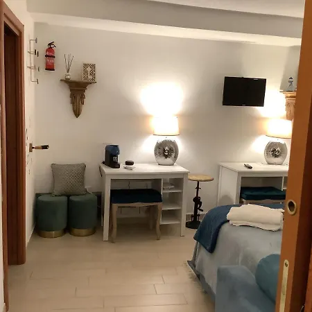 Tinnyhouse Apartment