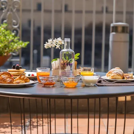 Mercure Centro Angioino 4*