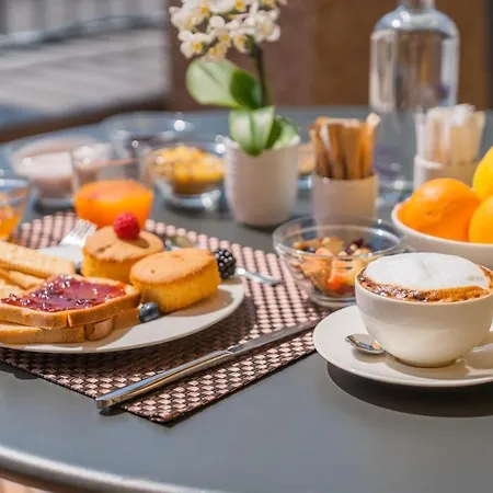 Szálloda Mercure Centro Angioino