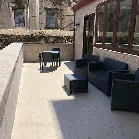 Valentino * Νάπολη