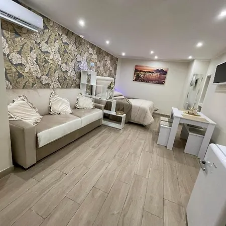 La Dimora Dei Sogni Sedil Capuano Apartment *