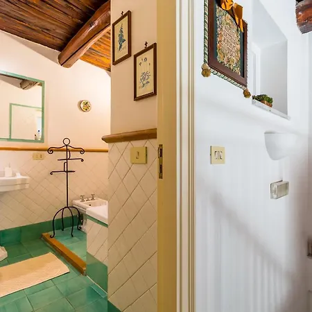 Residenza Capano Charming House By Napoliapartments Naples