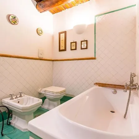 Residenza Capano Charming House By Napoliapartments *