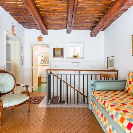 Residenza Capano Charming House By Napoliapartments *