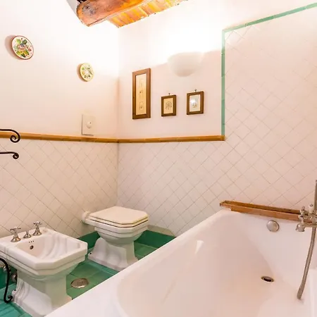 Residenza Capano Charming House By Napoliapartments Apartment
