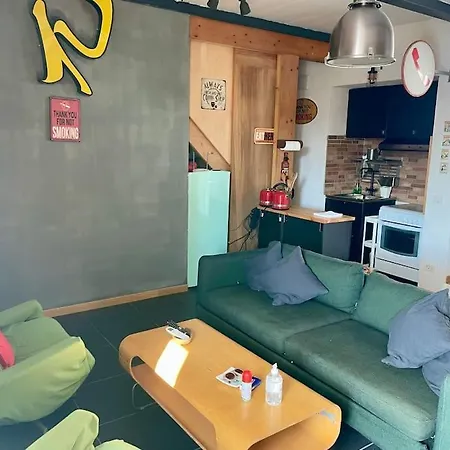 Kamyhouse Una Tranquilla Struttura Nel Verde Naples